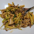 むっちゃんエプロン's cooksnap of when they made セロリと3種のキノコのきんぴら.