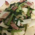 クックYEPDPQ☆'s cooksnap of when they made 我が家の減塩　カブとベーコンの炒め物.