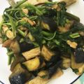 nishimo's cooksnap of when they made 空芯菜と茄子のナンプラーガーリック炒め⭐.