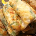 Nöööla♡'s cooksnap of when they made 炒り玉子とエビのチーズ春巻き.