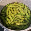 ☆もえっちょ☆'s cooksnap of when they made 枝豆下処理方法&絶品基本塩ゆで.