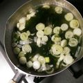maamcbird's cooksnap of when they made 超即席！わかめスープ.