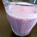 goopaku's cooksnap of when they made 朝食に！甘酒ベリーヨーグルトスムージー.
