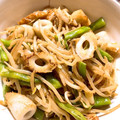 y_and_m's cooksnap of when they made いんげん・もやし・竹輪のカレーマヨ炒め.