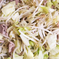 KAAASM's cooksnap of when they made モヤシとエビと豚こまのガリバタ炒め.