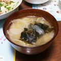 こともみ's cooksnap of when they made 玉ねぎとわかめのお味噌汁☆.