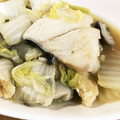 ・coconuts・'s cooksnap of when they made 甘塩たらと油揚げ白菜の小鉢✿.