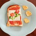 クックT24QJ4☆'s cooksnap of when they made 朝から簡単カワイイ＊＊＊ お花トースト.