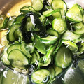 クックXMTWW6☆'s cooksnap of when they made きゅうりとワカメの酢の物.