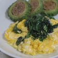 mmameco's cooksnap of when they made ゴーヤの葉っぱでスクランブルエッグ♡.