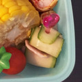 みほたる's cooksnap of when they made お弁当に☆きゅうりとギョニソのくるくる.