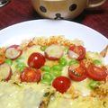 narushia's cooksnap of when they made ✜余った素麺deピザ風お好み焼き✜.