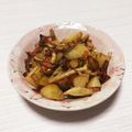 S72☆'s cooksnap of when they made しめじとじゃがいものにんにくバター炒め♪.