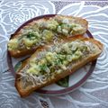クレイプメートル's cooksnap of when they made オリーブ香る葫しらすチーズトースト♪.