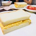 Campanilla's cooksnap of when they made 朝食に！端まで美味しい♡オムレツサンド.