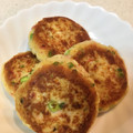 ご飯のお友's cooksnap of when they made お豆腐とはんぺんのふわふわ焼き.