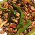 ＊にょにょん＊'s cooksnap of when they made ピーマンとひき肉のピリ辛炒め.