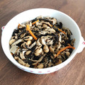 ａｓｙ's cooksnap of when they made ひじきと油揚げの簡単★ごま和え.