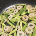 Yokchina's cooksnap of when they made アスパラ・チクワのマヨ炒め.