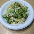 ラリー＆サラ's cooksnap of when they made きゅうりとレタスの酢の物.