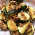 huu_ka's cooksnap of when they made 簡単★ズッキーニとツナのオイスター炒め.
