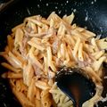 朝麻稔's cooksnap of when they made 茸とたっぷりチーズ＆生クリームのペンネ.