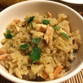 ひまわり032's cooksnap of when they made 秋鮭とキノコの炊き込みご飯.