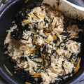 クックNP9ISV☆'s cooksnap of when they made 炊飯器で根菜とヒジキの炊き込みご飯.