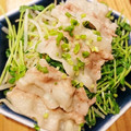 ☆＊asami＊☆'s cooksnap of when they made 簡単☆豚ともやしと豆苗のレンジ蒸し.