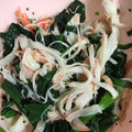 ココキキララ's cooksnap of when they made 簡単1品♪ほうれん草とカニカマの和え物.