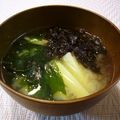 runa10's cooksnap of when they made 海藻とじゃが芋の味噌汁.