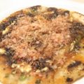 papikun's cooksnap of when they made 春菊とお餅のおかかピザ.