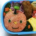 Chaaa_room's cooksnap of when they made 簡単*幼稚園お弁当*ぷっぷる*キャラ弁.