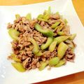 ピグレット１５'s cooksnap of when they made セロリと豚バラのオイスターソース炒め.