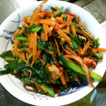 miyama222's cooksnap of when they made ニラと人参とカニカマの中華風簡単炒めもの.