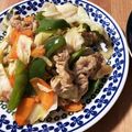 お料理奮闘中☆'s cooksnap of when they made 豚バラ肉と野菜のソース炒め丼.