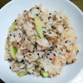 kashikoma☆'s cooksnap of when they made 簡単！鮭フレークときゅうりのまぜご飯.
