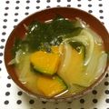 おはなすき's cooksnap of when they made かぼちゃとわかめのお味噌汁.