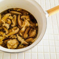 雛鳥と親鳥's cooksnap of when they made 簡単▶▶椎茸とかきたまの中華スープ.