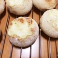 tomaton☆'s cooksnap of when they made 手捏ねでふんわりフカ2牛乳豆腐ちぎりパン.