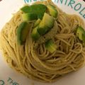 楽笑everyday's cooksnap of when they made 簡単ランチにアボカドパスタ.