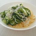まゆみ母ちゃん's cooksnap of when they made 卵かけ御飯に塩もみキュウリとしらす☆.