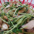 はぴを's cooksnap of when they made パパッと副菜☆豆苗とエリンギのサッと炒め.