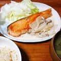 クック5XEUJF☆'s cooksnap of when they made 鮭と茸とほうれん草のチーズクリームソース.