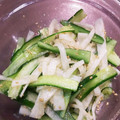 ☆マカロンmama☆'s cooksnap of when they made 大根と胡瓜の白だしサラダ.