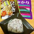 ちぃ兄やん's cooksnap of when they made Wふりかけ＊おにぎり.