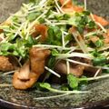 Hikibabe's cooksnap of when they made かいわれだいこんと鶏皮の塩レモン和え.