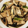 dora0612's cooksnap of when they made サバの味噌煮缶と厚揚げとしめじ煮.