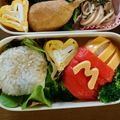 ひよママぴっこ's cooksnap of when they made マックnaおにぎり＊ハンバーガーキャラ弁.