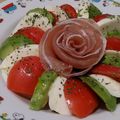 Ocean_ray's cooksnap of when they made アボカドトマトモッツァレラ♪～薔薇生ハム.